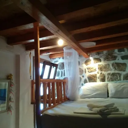 Viktor Studio-apartment On * Πάτμος
