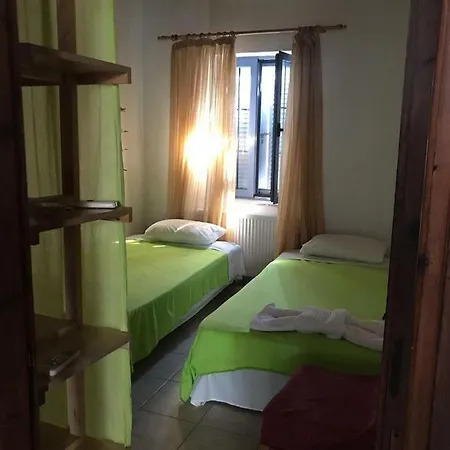 Viktor Studio-apartment On